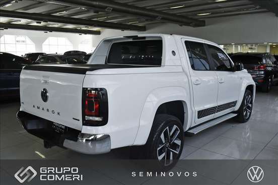 VOLKSWAGEN-AMAROK-2024