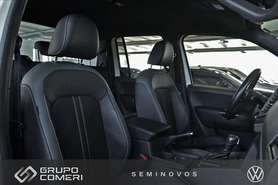 VOLKSWAGEN-AMAROK-2024