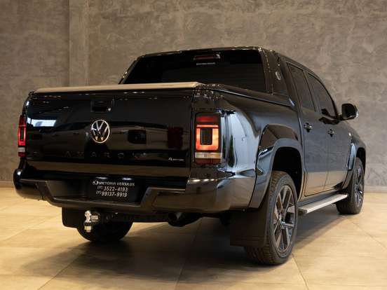 VOLKSWAGEN-AMAROK-2025
