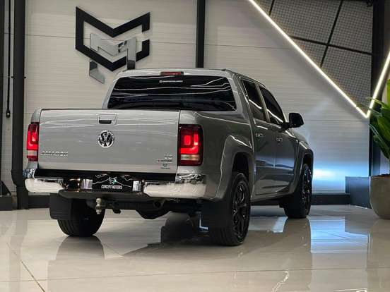 VOLKSWAGEN-AMAROK-2023