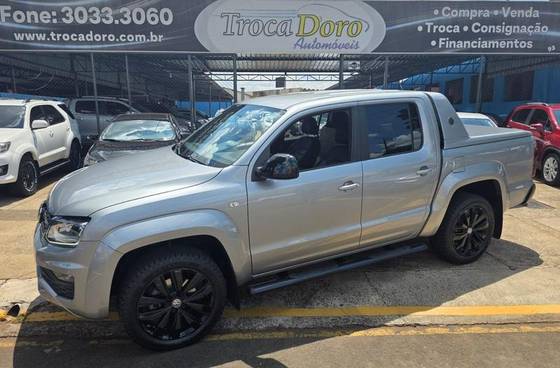 VOLKSWAGEN AMAROK 3.0 V6 TDI DIESEL HIGHLINE EXTREME CD 4MOTION AUTOMÁTICO