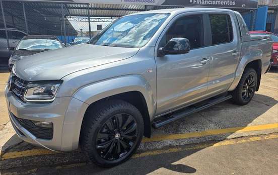 VOLKSWAGEN-AMAROK-2022