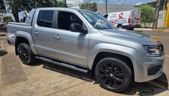 VOLKSWAGEN-AMAROK-2022