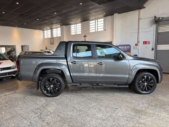 VOLKSWAGEN-AMAROK-2024