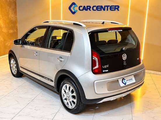 VOLKSWAGEN-CROSS UP-1.0 MPI 12V FLEX 4P MANUAL VOLKSWAGEN-CROSS UP-2015