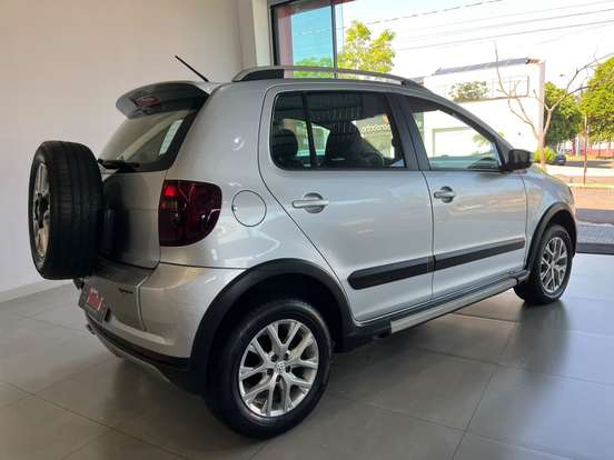 VOLKSWAGEN-CROSSFOX-1.6 MI FLEX 8V 4P MANUAL VOLKSWAGEN-CROSSFOX-2012