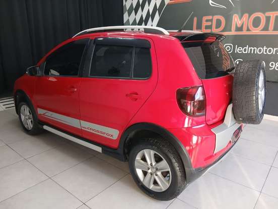 VOLKSWAGEN-CROSSFOX-2010