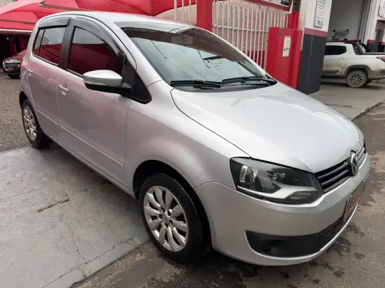 VOLKSWAGEN-FOX-2013