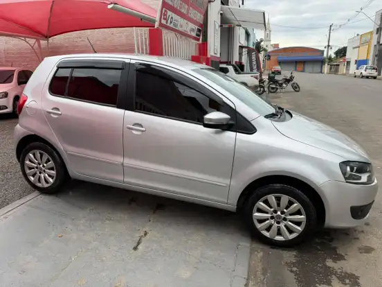 VOLKSWAGEN-FOX-1.0 MI 8V FLEX 4P MANUAL VOLKSWAGEN-FOX-2013