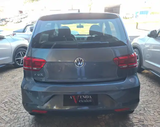VOLKSWAGEN-FOX-2016
