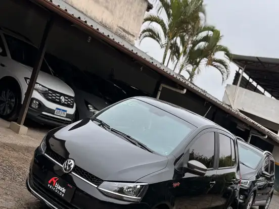 VOLKSWAGEN-FOX-1.6 MI ROCK IN RIO 8V FLEX 4P MANUAL VOLKSWAGEN-FOX-2015
