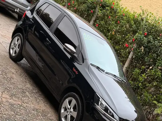 VOLKSWAGEN-FOX-1.6 MI ROCK IN RIO 8V FLEX 4P MANUAL VOLKSWAGEN-FOX-2015