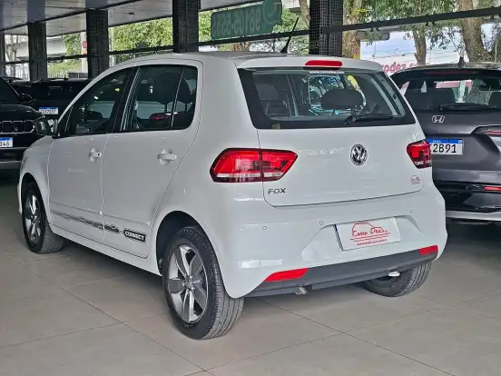 VOLKSWAGEN-FOX-2019