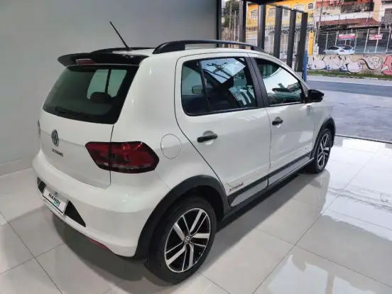 VOLKSWAGEN-FOX-1.6 MSI TOTAL FLEX XTREME 4P MANUAL VOLKSWAGEN-FOX-2021
