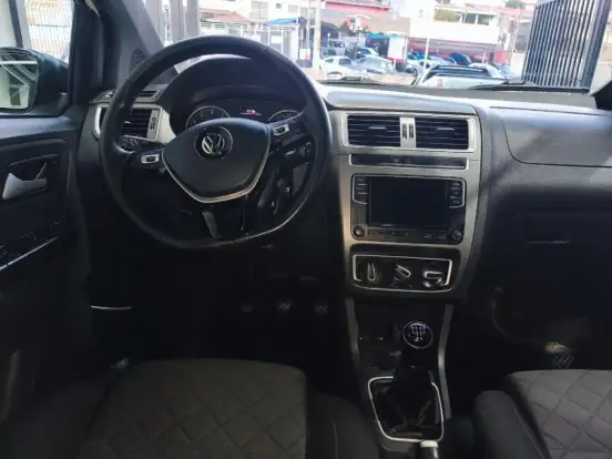 VOLKSWAGEN-FOX-1.6 MSI TOTAL FLEX XTREME 4P MANUAL VOLKSWAGEN-FOX-2021
