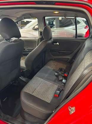VOLKSWAGEN-FOX-2014
