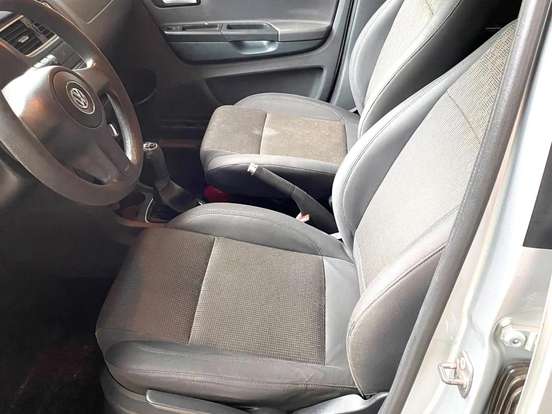 VOLKSWAGEN-FOX-1.0 MI 8V FLEX 4P MANUAL VOLKSWAGEN-FOX-2012