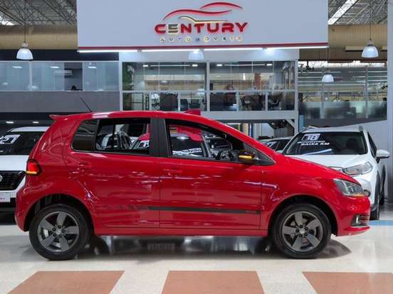 VOLKSWAGEN-FOX-2017