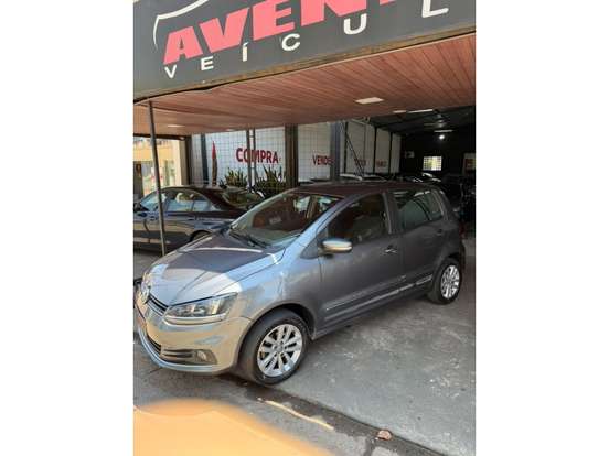 VOLKSWAGEN-FOX-2021