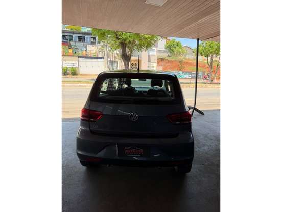VOLKSWAGEN-FOX-2021