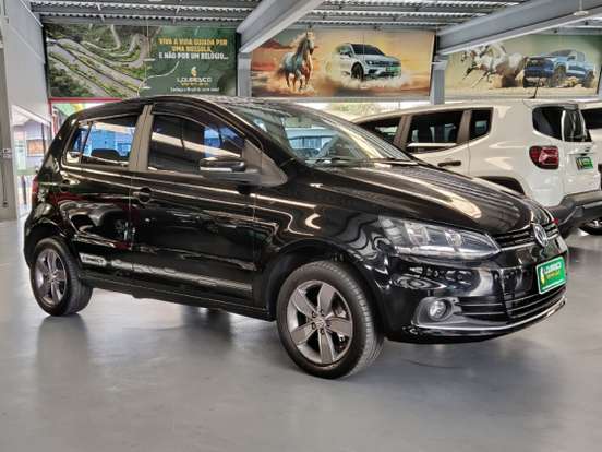 VOLKSWAGEN-FOX-2021