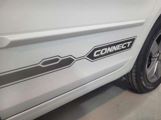 VOLKSWAGEN-FOX-1.6 MSI TOTAL FLEX CONNECT 4P MANUAL VOLKSWAGEN-FOX-2017
