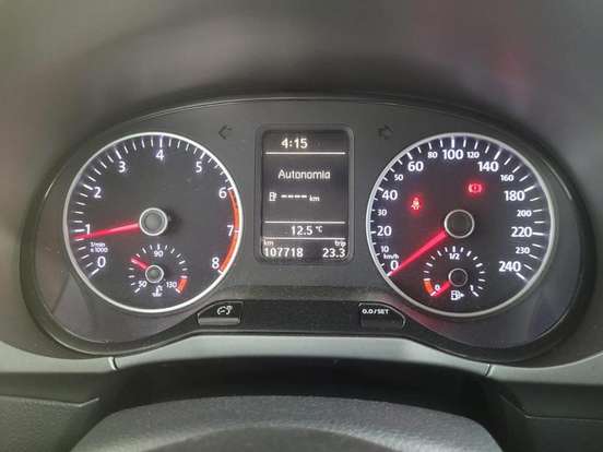 VOLKSWAGEN-FOX-1.6 MSI TOTAL FLEX CONNECT 4P MANUAL VOLKSWAGEN-FOX-2017