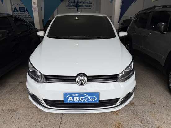 VOLKSWAGEN-FOX-2019