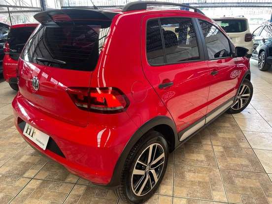 VOLKSWAGEN-FOX-2019