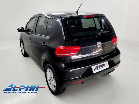 VOLKSWAGEN-FOX-1.6 MSI TRENDLINE 8V FLEX 4P MANUAL VOLKSWAGEN-FOX-2017