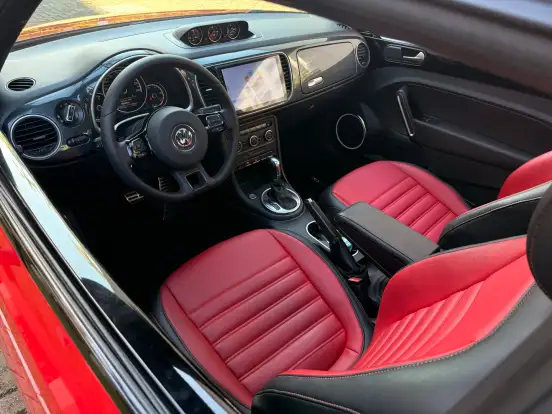 VOLKSWAGEN-FUSCA-2012
