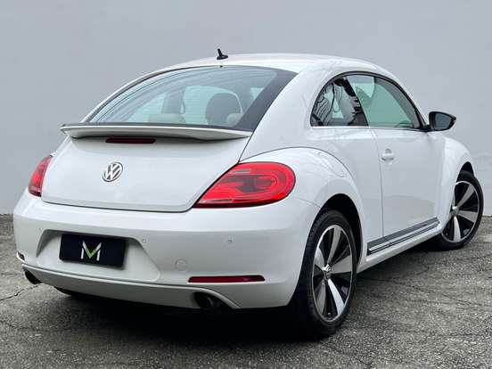 VOLKSWAGEN-FUSCA-2.0 TSI 16V GASOLINA 2P AUTOMÁTICO VOLKSWAGEN-FUSCA-2012