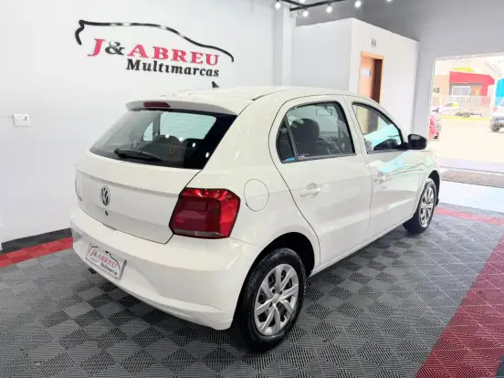 VOLKSWAGEN-GOL-2022