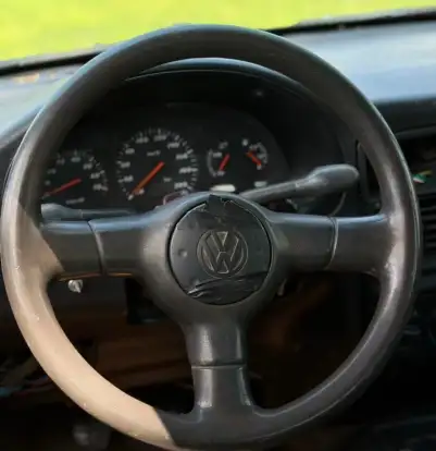 VOLKSWAGEN-GOL-1.0 MI 16V GASOLINA 4P MANUAL VOLKSWAGEN-GOL-1999