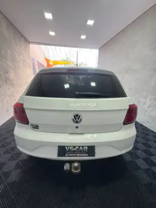 VOLKSWAGEN-GOL-2021