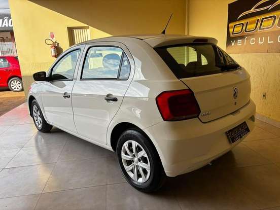 VOLKSWAGEN-GOL-2022