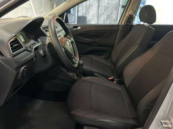 VOLKSWAGEN-GOL-2016