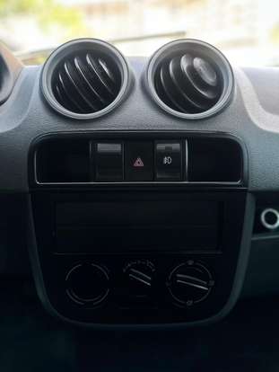 VOLKSWAGEN-GOL-2012