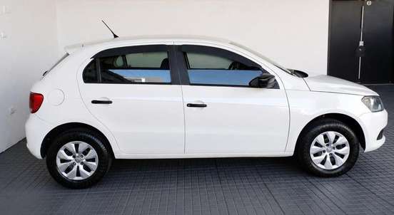 VOLKSWAGEN-GOL-2015