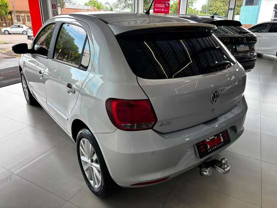 VOLKSWAGEN-GOL-2015