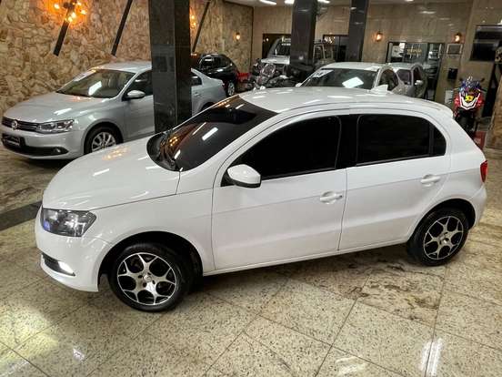 VOLKSWAGEN-GOL-2015