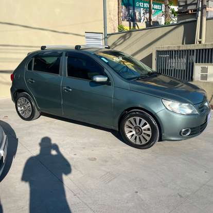 VOLKSWAGEN-GOL-2010