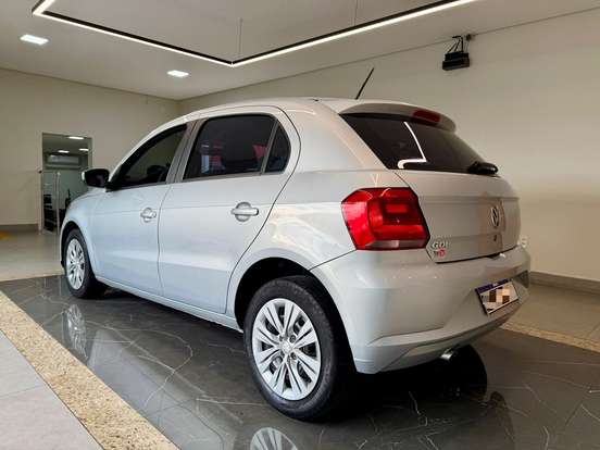 VOLKSWAGEN-GOL-2021