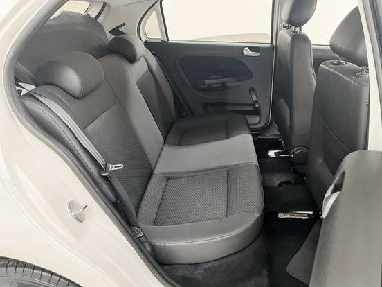 VOLKSWAGEN-GOL-1.6 MSI TOTALFLEX TRENDLINE 4P MANUAL VOLKSWAGEN-GOL-2016