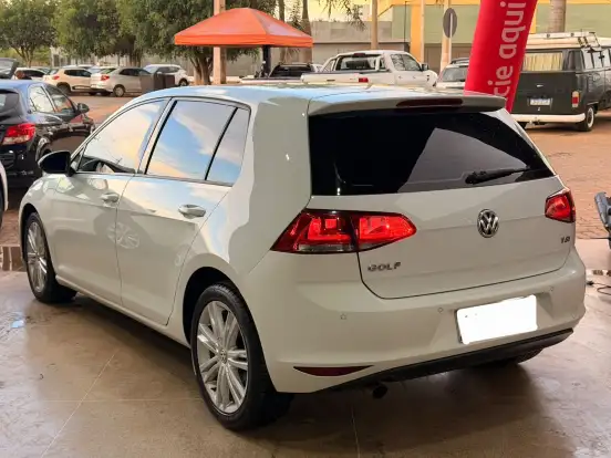 VOLKSWAGEN-GOLF-1.0 TSI COMFORTLINE 12V TOTAL FLEX 4P MANUAL VOLKSWAGEN-GOLF-2017