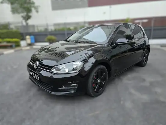 VOLKSWAGEN-GOLF-1.4 TSI COMFORTLINE 16V GASOLINA 4P AUTOMÁTICO VOLKSWAGEN-GOLF-2014