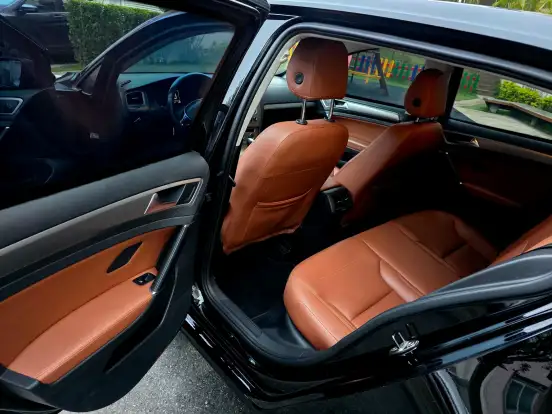 VOLKSWAGEN-GOLF-2014