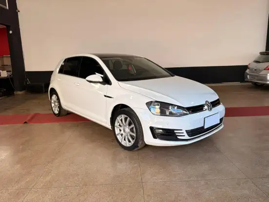 VOLKSWAGEN-GOLF-2014