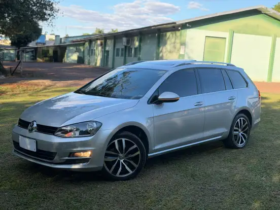 VOLKSWAGEN-GOLF-2015