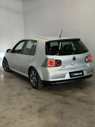 VOLKSWAGEN-GOLF-2007